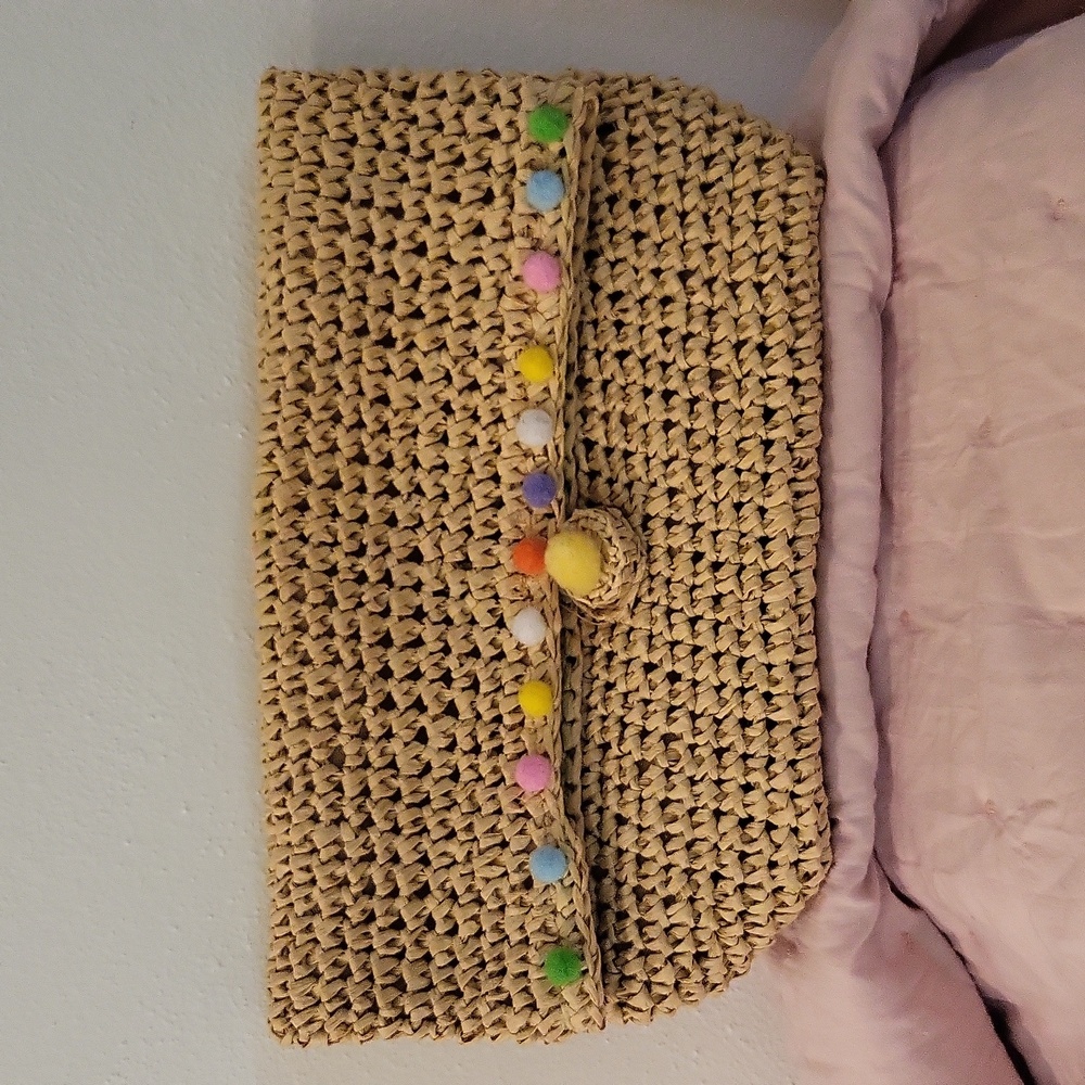 Women's  small straw clutch👛👒🏖
